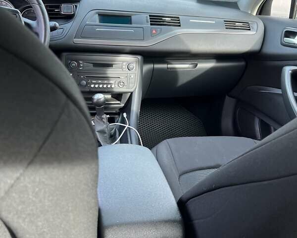 Белый Ситроен С5, объемом двигателя 1.56 л и пробегом 197 тыс. км за 8399 $, фото 1 на Automoto.ua