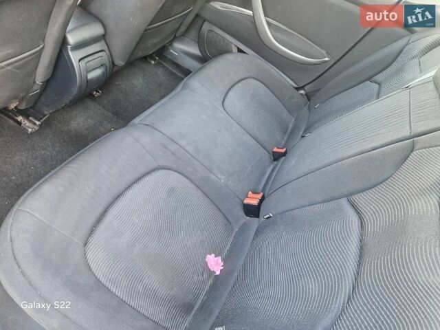 Білий Сітроен С5, об'ємом двигуна 1.56 л та пробігом 262 тис. км за 6499 $, фото 1 на Automoto.ua