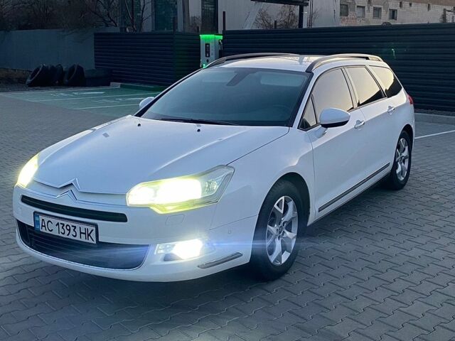 Білий Сітроен С5, об'ємом двигуна 2 л та пробігом 300 тис. км за 5300 $, фото 1 на Automoto.ua