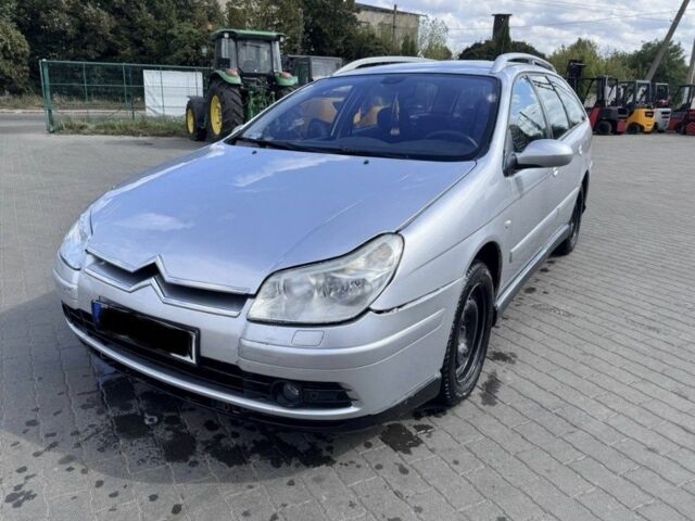 Белый Ситроен С5, объемом двигателя 2 л и пробегом 280 тыс. км за 2000 $, фото 1 на Automoto.ua