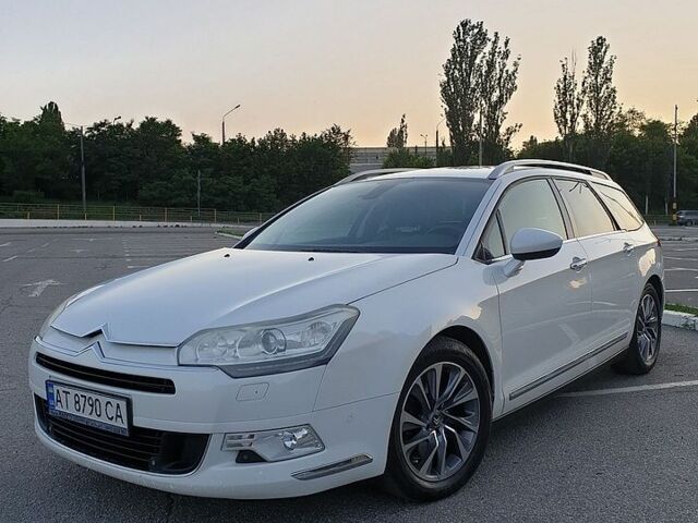 Білий Сітроен С5, об'ємом двигуна 2.2 л та пробігом 250 тис. км за 9200 $, фото 1 на Automoto.ua