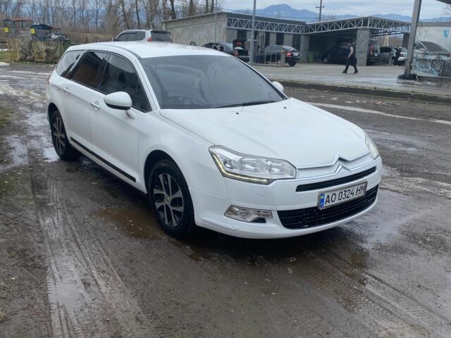 Білий Сітроен С5, об'ємом двигуна 1.6 л та пробігом 280 тис. км за 5800 $, фото 1 на Automoto.ua