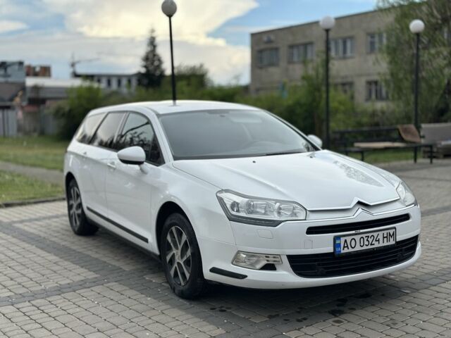Белый Ситроен С5, объемом двигателя 1.6 л и пробегом 280 тыс. км за 5700 $, фото 1 на Automoto.ua