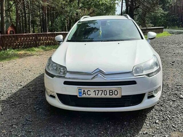 Білий Сітроен С5, об'ємом двигуна 1.56 л та пробігом 250 тис. км за 7500 $, фото 1 на Automoto.ua