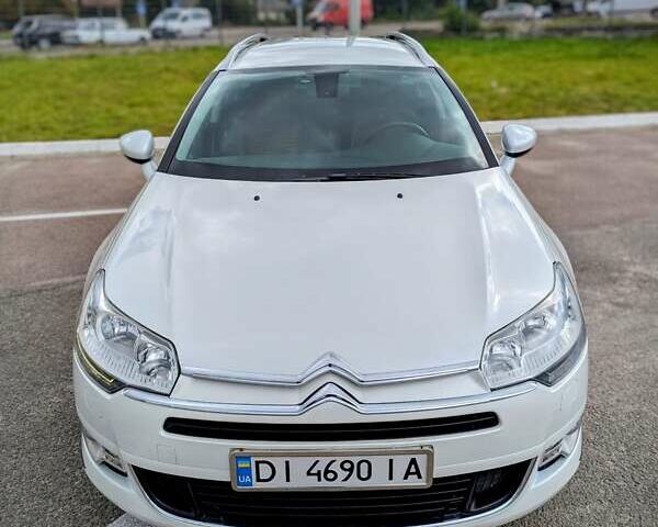 Белый Ситроен С5, объемом двигателя 1.6 л и пробегом 185 тыс. км за 7800 $, фото 1 на Automoto.ua
