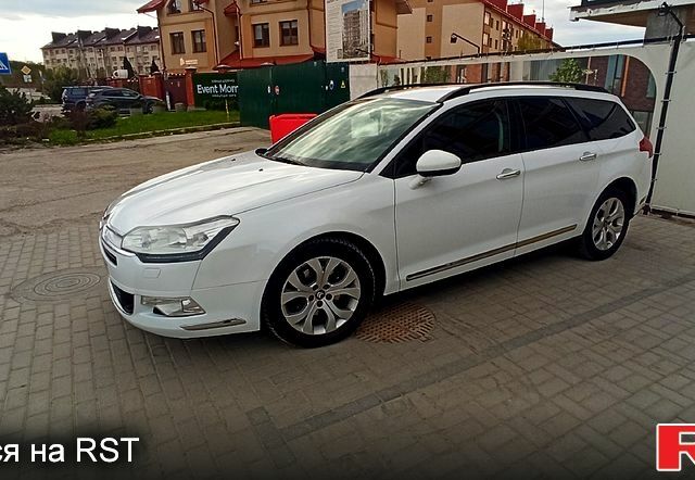 Белый Ситроен С5, объемом двигателя 2 л и пробегом 232 тыс. км за 9300 $, фото 1 на Automoto.ua
