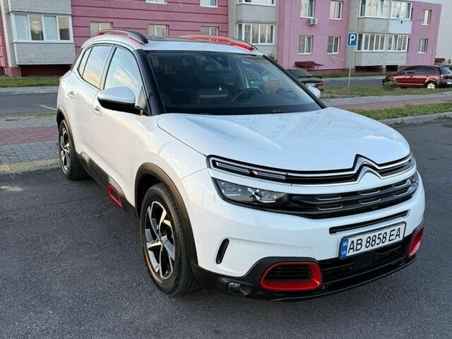 Белый Ситроен С5, объемом двигателя 2 л и пробегом 150 тыс. км за 21000 $, фото 1 на Automoto.ua