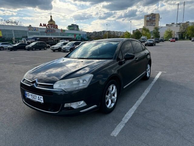 Черный Ситроен С5, объемом двигателя 1.6 л и пробегом 470 тыс. км за 4700 $, фото 1 на Automoto.ua