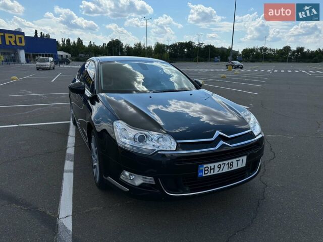 Черный Ситроен С5, объемом двигателя 2.7 л и пробегом 263 тыс. км за 7000 $, фото 1 на Automoto.ua