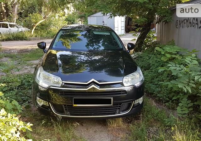 Черный Ситроен С5, объемом двигателя 2 л и пробегом 216 тыс. км за 7500 $, фото 1 на Automoto.ua