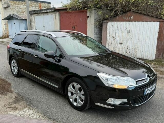 Чорний Сітроен С5, об'ємом двигуна 2 л та пробігом 296 тис. км за 4999 $, фото 1 на Automoto.ua