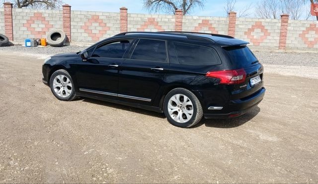 Черный Ситроен С5, объемом двигателя 2 л и пробегом 400 тыс. км за 6900 $, фото 1 на Automoto.ua