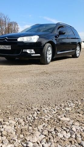 Черный Ситроен С5, объемом двигателя 2 л и пробегом 400 тыс. км за 6700 $, фото 1 на Automoto.ua