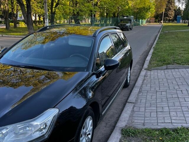 Черный Ситроен С5, объемом двигателя 1.56 л и пробегом 320 тыс. км за 7000 $, фото 1 на Automoto.ua