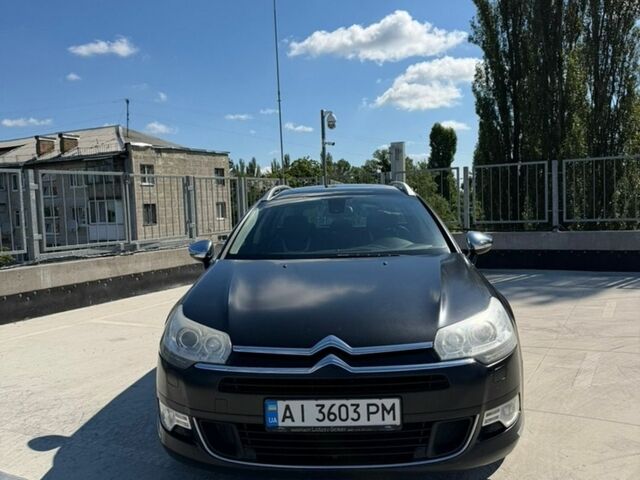 Черный Ситроен С5, объемом двигателя 2.2 л и пробегом 310 тыс. км за 12000 $, фото 1 на Automoto.ua