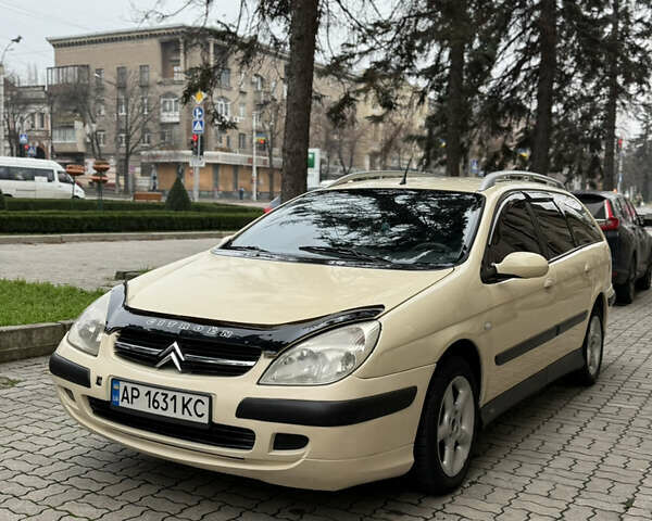 Желтый Ситроен С5, объемом двигателя 2 л и пробегом 360 тыс. км за 2850 $, фото 1 на Automoto.ua