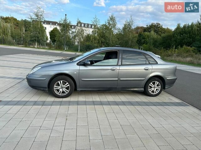 Сірий Сітроен С5, об'ємом двигуна 2 л та пробігом 350 тис. км за 2700 $, фото 1 на Automoto.ua