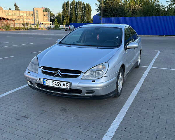 Сірий Сітроен С5, об'ємом двигуна 2 л та пробігом 317 тис. км за 2650 $, фото 1 на Automoto.ua