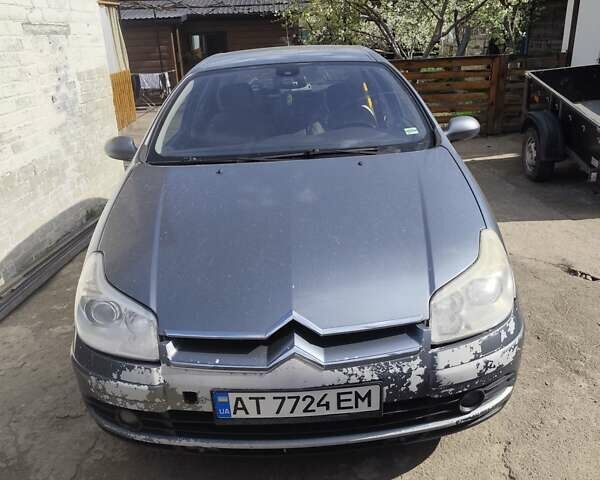 Сірий Сітроен С5, об'ємом двигуна 2 л та пробігом 352 тис. км за 3100 $, фото 1 на Automoto.ua