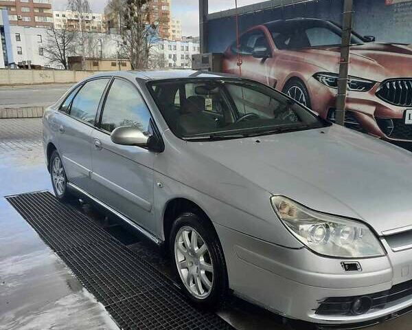 Серый Ситроен С5, объемом двигателя 1.6 л и пробегом 245 тыс. км за 4100 $, фото 1 на Automoto.ua