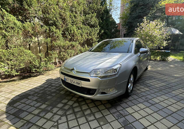Серый Ситроен С5, объемом двигателя 1.6 л и пробегом 272 тыс. км за 6700 $, фото 1 на Automoto.ua