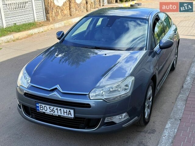 Серый Ситроен С5, объемом двигателя 2 л и пробегом 290 тыс. км за 5500 $, фото 1 на Automoto.ua