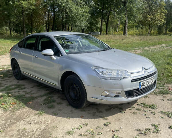 Сітроен С5 2010 у Верховине на Automoto.ua Сірий Сітроен С5, об'ємом двигуна 1.6 л та пробігом 230 тис. км за 4500 $, фото 1 на Automoto.ua