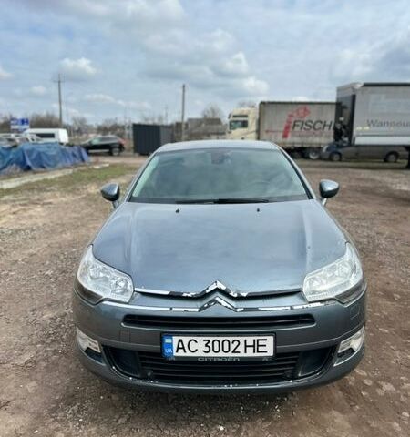 Серый Ситроен С5, объемом двигателя 1.56 л и пробегом 243 тыс. км за 2999 $, фото 1 на Automoto.ua