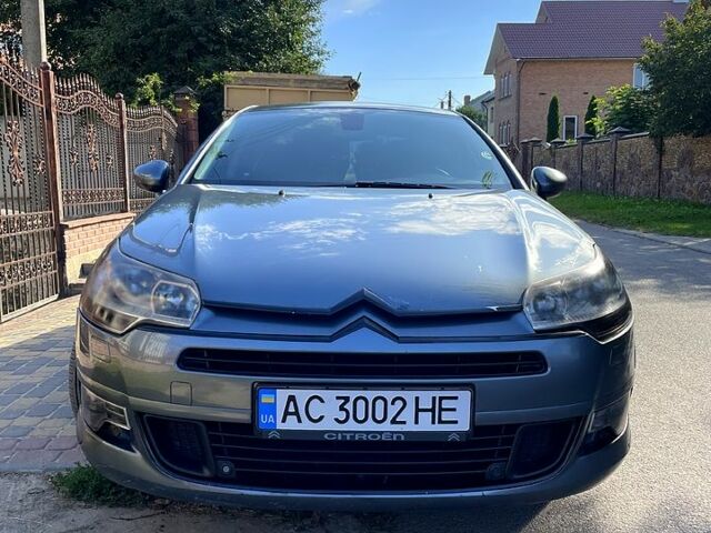 Серый Ситроен С5, объемом двигателя 1.6 л и пробегом 232 тыс. км за 7500 $, фото 1 на Automoto.ua