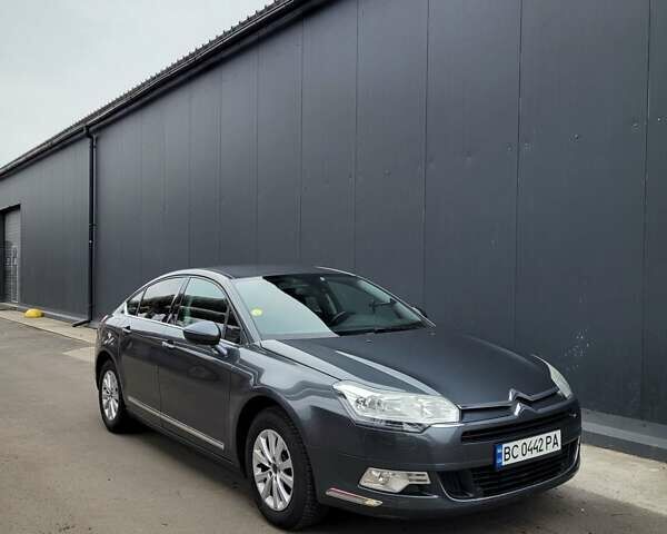 Серый Ситроен С5, объемом двигателя 1.6 л и пробегом 208 тыс. км за 7500 $, фото 1 на Automoto.ua