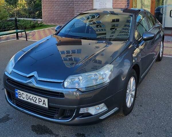 Серый Ситроен С5, объемом двигателя 1.6 л и пробегом 235 тыс. км за 6500 $, фото 1 на Automoto.ua