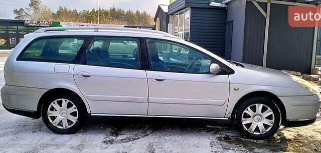 Серый Ситроен С5, объемом двигателя 2 л и пробегом 380 тыс. км за 3500 $, фото 1 на Automoto.ua