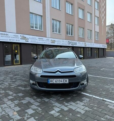 Серый Ситроен С5, объемом двигателя 1.6 л и пробегом 354 тыс. км за 6000 $, фото 1 на Automoto.ua