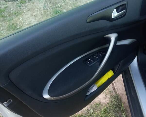 Сітроен С5 2010 у Рівному на Automoto.ua Сірий Сітроен С5, об'ємом двигуна 1.6 л та пробігом 262 тис. км за 7000 $, фото 1 на Automoto.ua