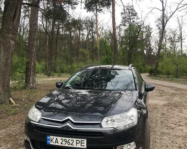 Серый Ситроен С5, объемом двигателя 1.6 л и пробегом 220 тыс. км за 7000 $, фото 1 на Automoto.ua