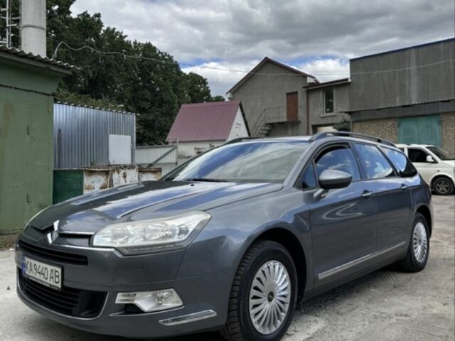 Серый Ситроен С5, объемом двигателя 1.6 л и пробегом 306 тыс. км за 7000 $, фото 1 на Automoto.ua