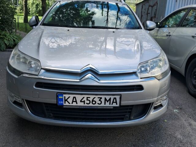 Серый Ситроен С5, объемом двигателя 1.6 л и пробегом 242 тыс. км за 8500 $, фото 1 на Automoto.ua