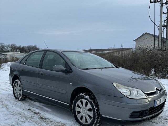 Серый Ситроен С5, объемом двигателя 2 л и пробегом 300 тыс. км за 1900 $, фото 1 на Automoto.ua