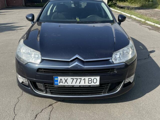 Синий Ситроен С5, объемом двигателя 2 л и пробегом 170 тыс. км за 7500 $, фото 1 на Automoto.ua