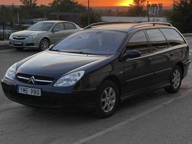 Синий Ситроен С5, объемом двигателя 2 л и пробегом 210 тыс. км за 1800 $, фото 1 на Automoto.ua