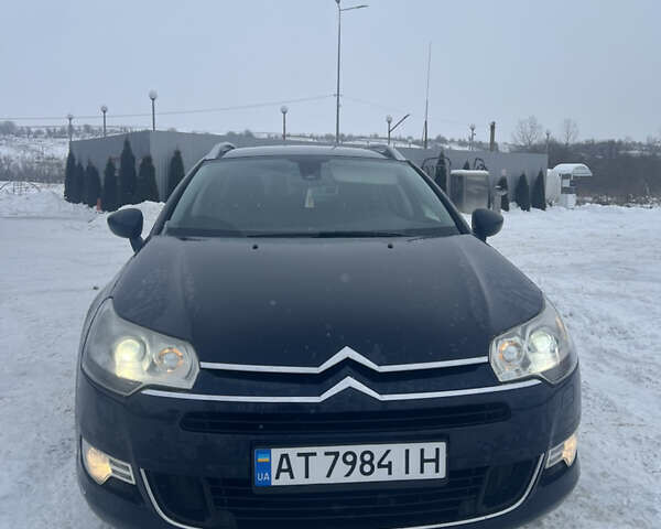 Синий Ситроен С5, объемом двигателя 2.99 л и пробегом 300 тыс. км за 9600 $, фото 1 на Automoto.ua