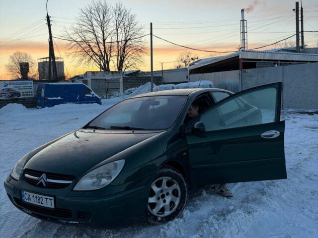 Зеленый Ситроен С5, объемом двигателя 2 л и пробегом 100 тыс. км за 3800 $, фото 1 на Automoto.ua