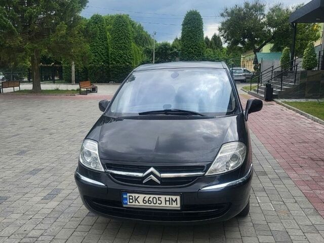 Чорний Сітроен С8, об'ємом двигуна 2 л та пробігом 328 тис. км за 8500 $, фото 1 на Automoto.ua