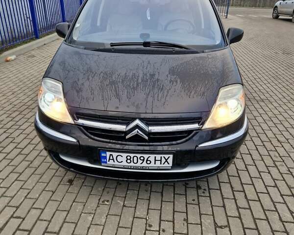 Черный Ситроен С8, объемом двигателя 2 л и пробегом 197 тыс. км за 8850 $, фото 1 на Automoto.ua