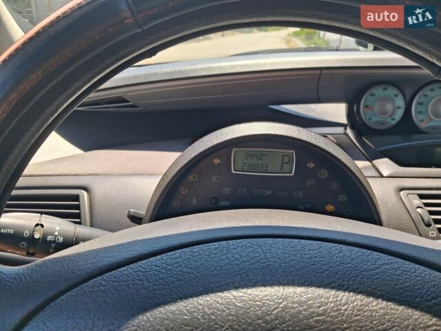Красный Ситроен С8, объемом двигателя 2 л и пробегом 238 тыс. км за 6200 $, фото 1 на Automoto.ua