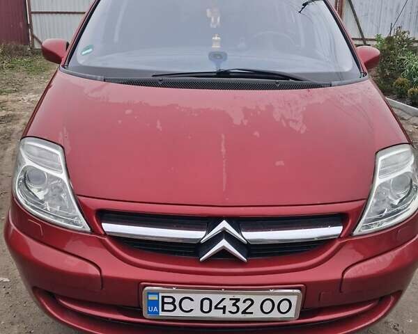 Червоний Сітроен С8, об'ємом двигуна 2 л та пробігом 340 тис. км за 6400 $, фото 1 на Automoto.ua