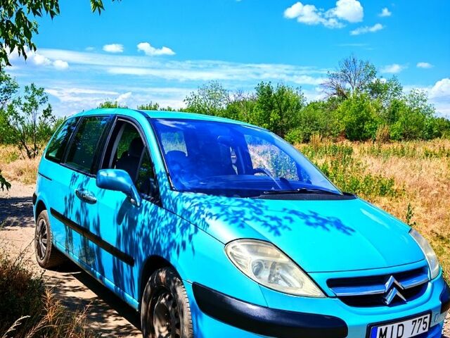 Сітроен С8, об'ємом двигуна 2.2 л та пробігом 300 тис. км за 2000 $, фото 1 на Automoto.ua