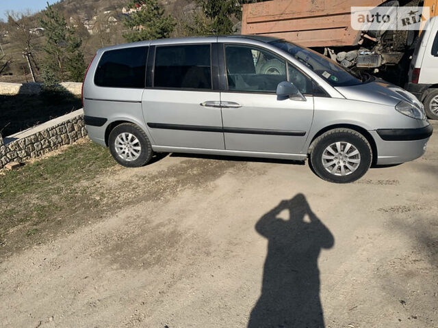 Сірий Сітроен С8, об'ємом двигуна 2.2 л та пробігом 240 тис. км за 5300 $, фото 1 на Automoto.ua