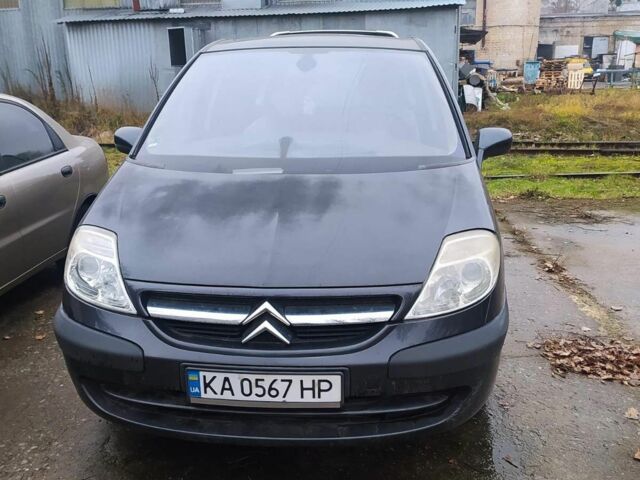 Сірий Сітроен С8, об'ємом двигуна 2.2 л та пробігом 180 тис. км за 3200 $, фото 1 на Automoto.ua