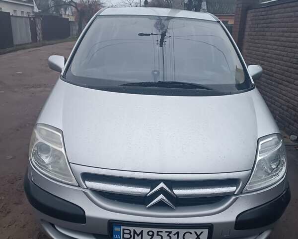 Серый Ситроен С8, объемом двигателя 2.2 л и пробегом 346 тыс. км за 5000 $, фото 1 на Automoto.ua